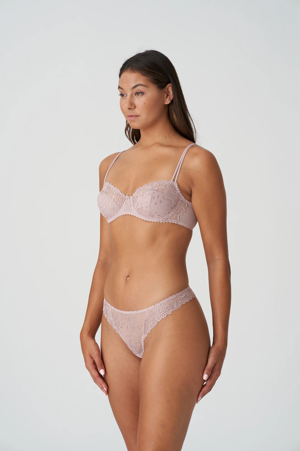 Jane Thong Bois De Rose