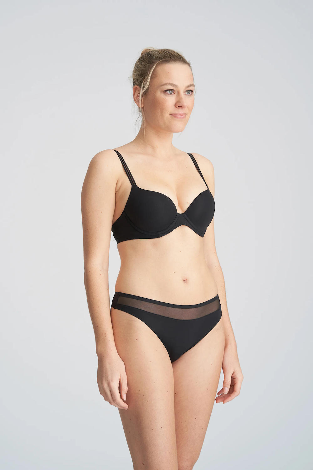 Louie Thong Black