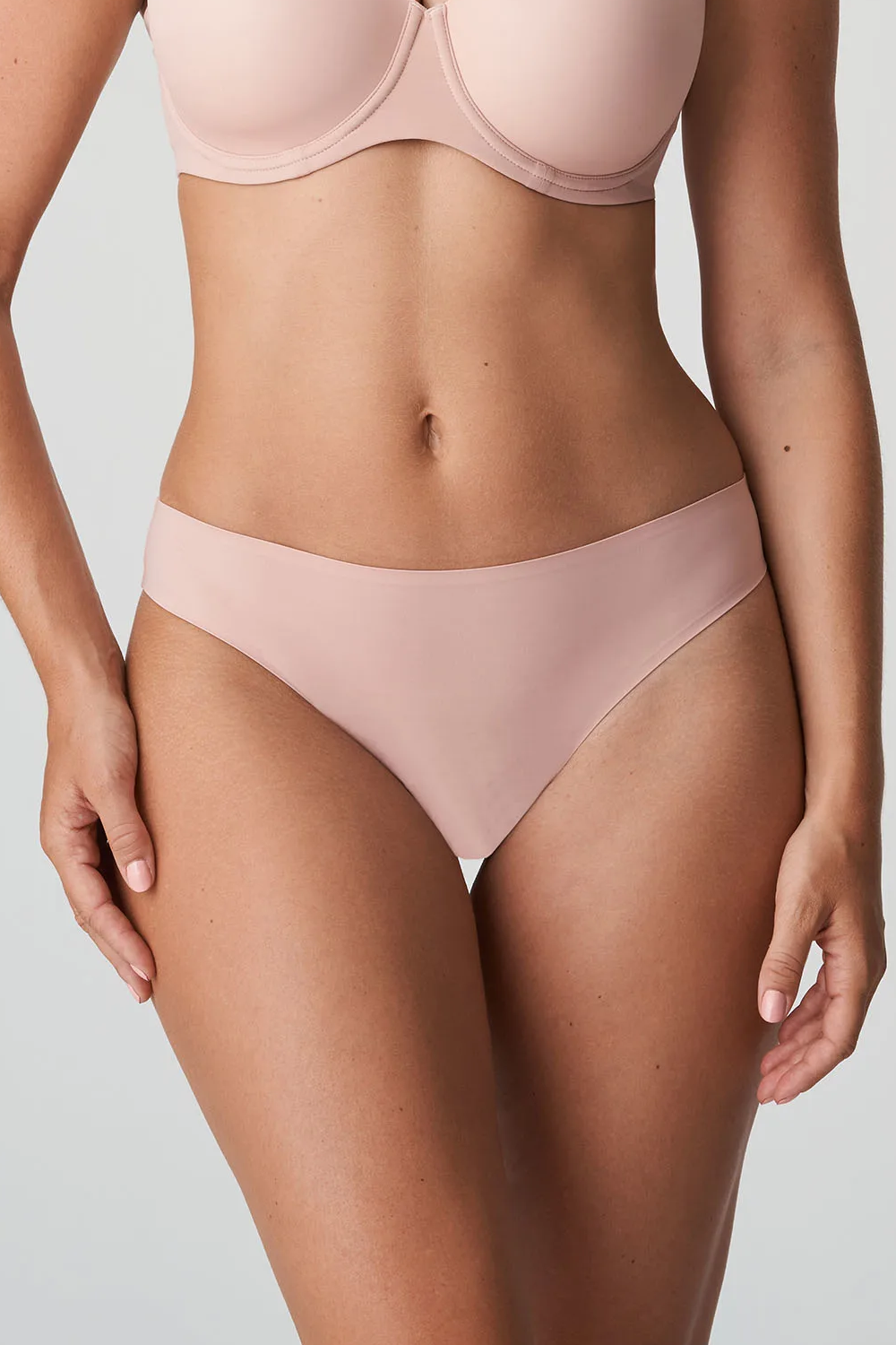 Figuras Thong Powder Rose