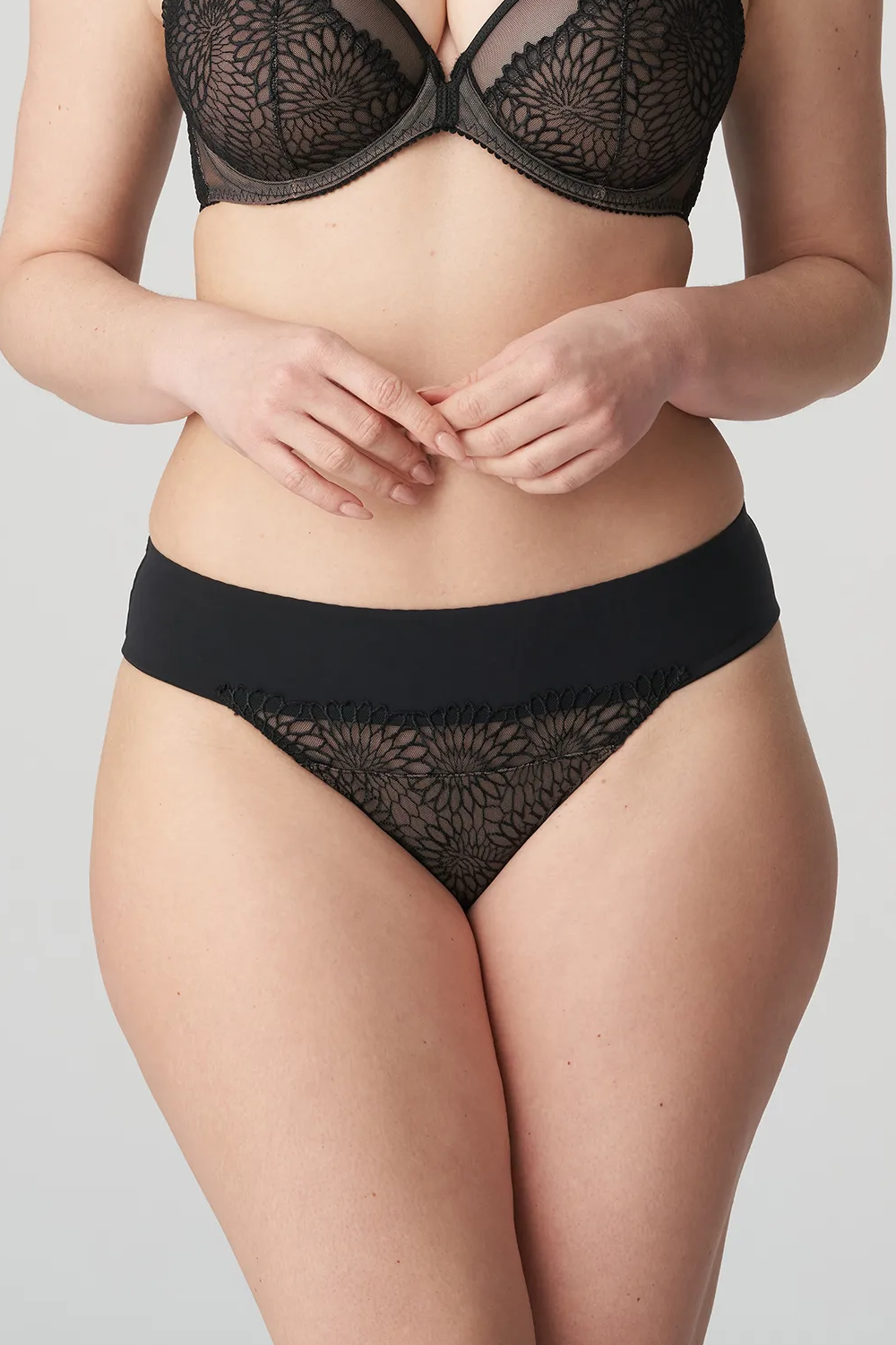 Sophora Thong Black