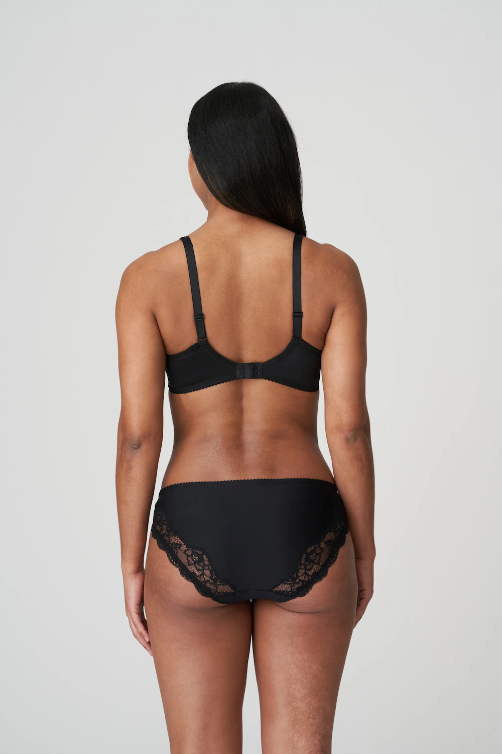 Madison Non Padded Full Cup Seamless Bra Black