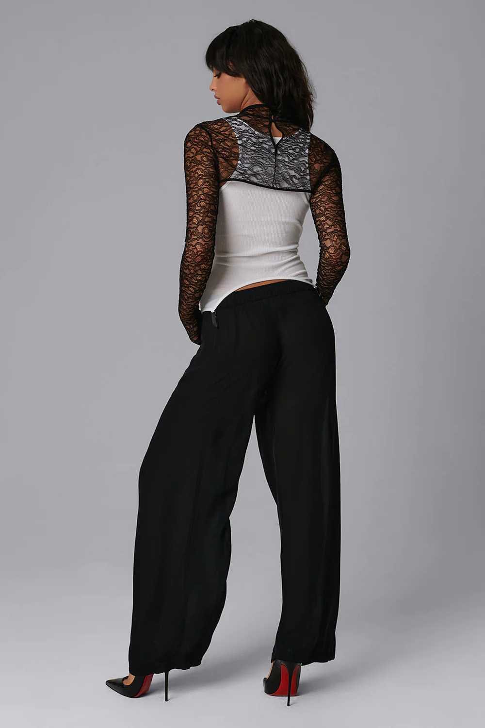 Enchante Shrug